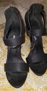 7.5 Black Heels